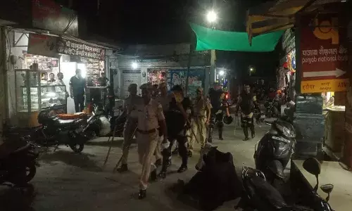 जहाजपुर आज बंद , महा पड़ाव,पुलिस ने किया फ्लैग मार्च