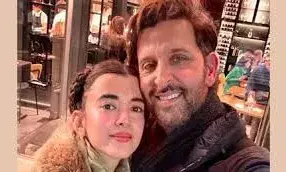 ब्रेकअप की अफवाह पर ब्रेक पार्टनर सबा आजाद संग एनिवर्सरी मना रहे ऋतिक रोशन ब्रेकअप की अफवाह पर ब्रेक पार्टनर सबा आजाद संग एनिवर्सरी मना रहे ऋतिक रोशन