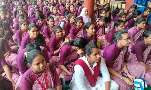 महाप्रभु स्वामी रामचरण कन्या विद्यापीठ में मनाई गांधी जयंती