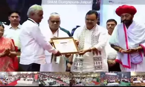 मुख्यमंत्री ने किया जिप सीईओ भाटी को सम्मानित