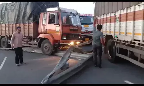 ट्रक चालक को लगी नींद की झंपकी, बड़ा हादसा होने से टला