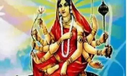 मां चंद्रघंटा की करें आरती, देवी की कृपा से जीवन हो सुखमय