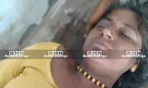 खेत पर मक्का की कटी फसल एकत्रित करती महिला को सांप ने डसा, मौत