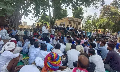 मांडलगढ़ थाने पर प्रदर्शन के बाद एफआईआर दर्ज- धोखे से ऑयल मिल बैचकर राशि हड़पने व दलित अत्याचार का मामला मांडलगढ़ थाने पर प्रदर्शन के बाद एफआईआर दर्ज- धोखे से ऑयल मिल बैचकर राशि हड़पने व दलित अत्याचार का मामला