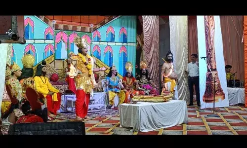 राम ने धनुष तोड़ा, सीता ने राम को पहनाई वरमाला,-दूधाधारी मंदिर से धूमधाम से निकली भगवान राम की बारात राम ने धनुष तोड़ा, सीता ने राम को पहनाई वरमाला,-दूधाधारी मंदिर से धूमधाम से निकली भगवान राम की बारात