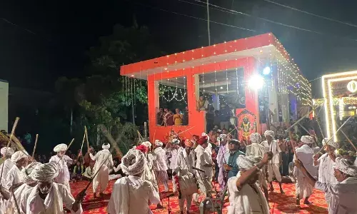 बागौर बड़े मंदिर प्रांगण में हुआ राजस्थान का सुप्रसिद्ध गैर नृत्य