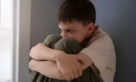 बच्चों भी हो सकते हैं डिप्रेशन का शिकार, ऐसे करें बचाव