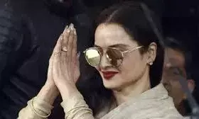 नायाब  रेखा  हुईं  70 की