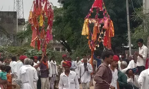 चौथ माता एवं बांसवाड़ा माता का निकला नेजा चौथ माता एवं बांसवाड़ा माता का निकला नेजा