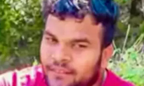 दोस्तों के विवाद को सुलझाने गया था युवक, ग्रामीणों का थाने पर प्रदर्शन