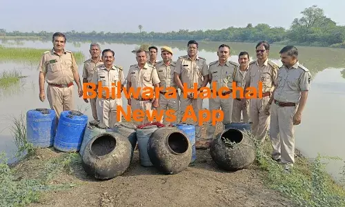 हथकढ़ तस्करों के ठिकानों पर दबिश, एक हजार लीटर वॉश किया नष्ट