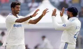 पुणे टेस्ट : सुंदर के 7 विकेट ने न्यूजीलैंड को 259 पर समेटा, भारत 16/1