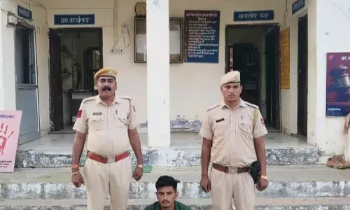 अवैध डोडा चुरा बेचने के मामले में तीन माह में था फरार