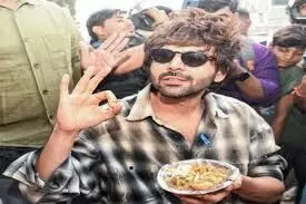 कार्तिक आर्यन की जुबान से नहीं उतर रहा लिट्टी चोखा का स्वाद, बोले- पटना का प्यार