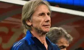 पेरू के खिलाफ नई शुरुआत की कोशिश में रिकार्डो गारेका पेरू के खिलाफ नई शुरुआत की कोशिश में रिकार्डो गारेका