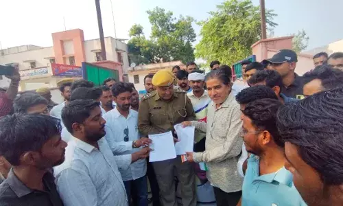 देवली-उनियारा विधानसभा उपचुनाव में समरावता की घटना के विरोध में दिया ज्ञापन, नरेश मीणा कि रिहाई की मांग