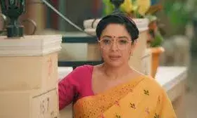 अनुपमा पर अपनी ड्रेस जलाने का इल्जाम लगाएगी राही, प्रेम किस बात को लेकर होगा परेशान