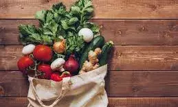 महंगाईः नवंबर में भी क्यों महंगा है टमाटर, गोभी के दाम क्यों नहीं हो रहे कम?