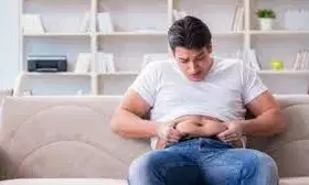 आलसी लाइफस्टाइल ने बना दिया मोटा? बेली फैट कम करने के लिए हर सुबह जरूर करें ये काम