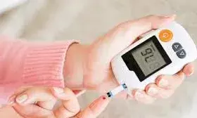 अगर ले रहे हैं डायबिटीज की दवाएं तो गलती से भी न खाएं ये चीजें, बिगड़ सकती है सेहत अगर ले रहे हैं डायबिटीज की दवाएं तो गलती से भी न खाएं ये चीजें, बिगड़ सकती है सेहत