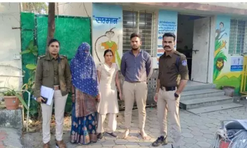 मौज  मस्ती करनी हो तो तुम्हे लड़की का नंबर दे सकता हूं...’, और जाल में फंस गया  वो....!