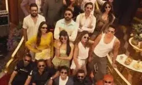 एक ही फ्रेम में कैद हुए हाउसफुल 5 के सितारे