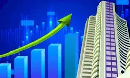 बाजार में तेजी, सेंसेक्स ने 300 अंक की लगाई छलांग, निफ्टी भी उछला