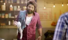 अल्लू अर्जुन की ‘पुष्पा 2’ की रिलीज से ठीक एक दिन पहले वरुण धवन क्या करने वाले हैं?