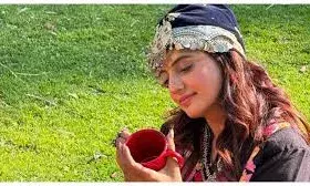 लड़कों की सराहना और हमें किया जाता है हतोत्साहित : सिंह