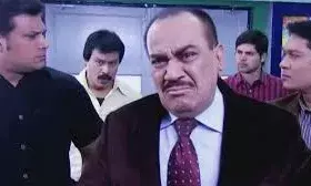 दया कुछ तो गड़बड़ है… इस दिन से शुरू हो रहा है CID का दूसरा सीजन, टाइम और डेट नोट कर लीजिए दया कुछ तो गड़बड़ है… इस दिन से शुरू हो रहा है CID का दूसरा सीजन, टाइम और डेट नोट कर लीजिए