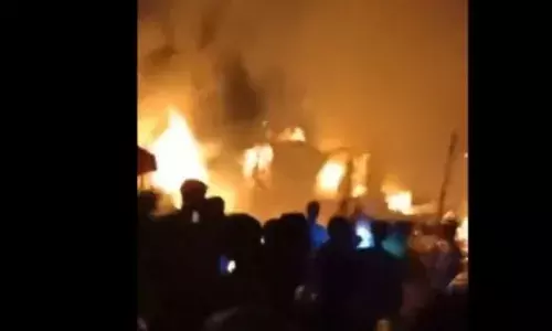 बांग्लादेश में मंदिर पर फिर हमला, मूर्तियों पर पेट्रोल छिड़ककर लगा दी आग