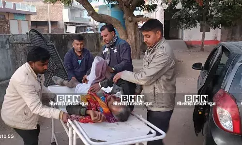 दो बाइक भिड़ी, तीन गंभीर घायल