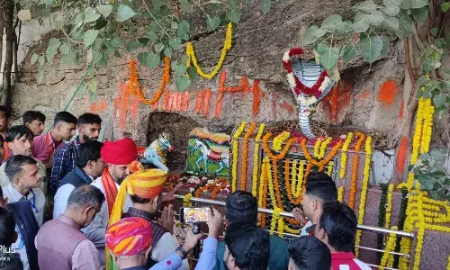 लोकसभा अध्यक्ष ओम बिरला ने भगवान श्री देवनारायण के किए दर्शन