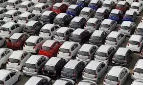 सकारात्मक माहौल के बावजूद नवंबर में कार की बिक्री में आई गिरावट