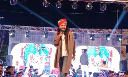 मांडलगढ़ में पुण्य स्मृति उपलक्ष में भजन संध्या में छोटूसिंह रावणा के भजनों पर झूमे श्रद्धालु