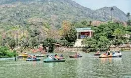 आबू में जमने लगी नक्की झील; पश्चिमी राजस्थान में जबरदस्त शीतलहर की चेतावनी