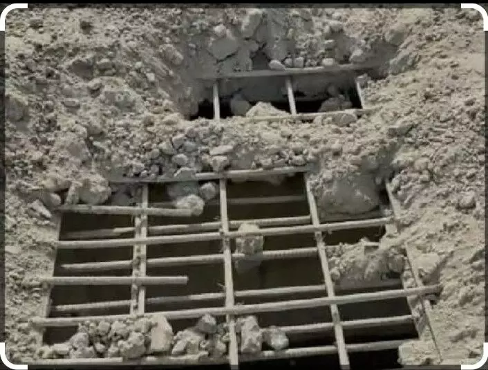 नगर विकास न्यास के कुछ और तकनीकी कर्मचारियों पर गिर सकती है गाज,जाट को किया जा चुका है निलंबित नगर विकास न्यास के कुछ और तकनीकी कर्मचारियों पर गिर सकती है गाज,जाट को किया जा चुका है निलंबित