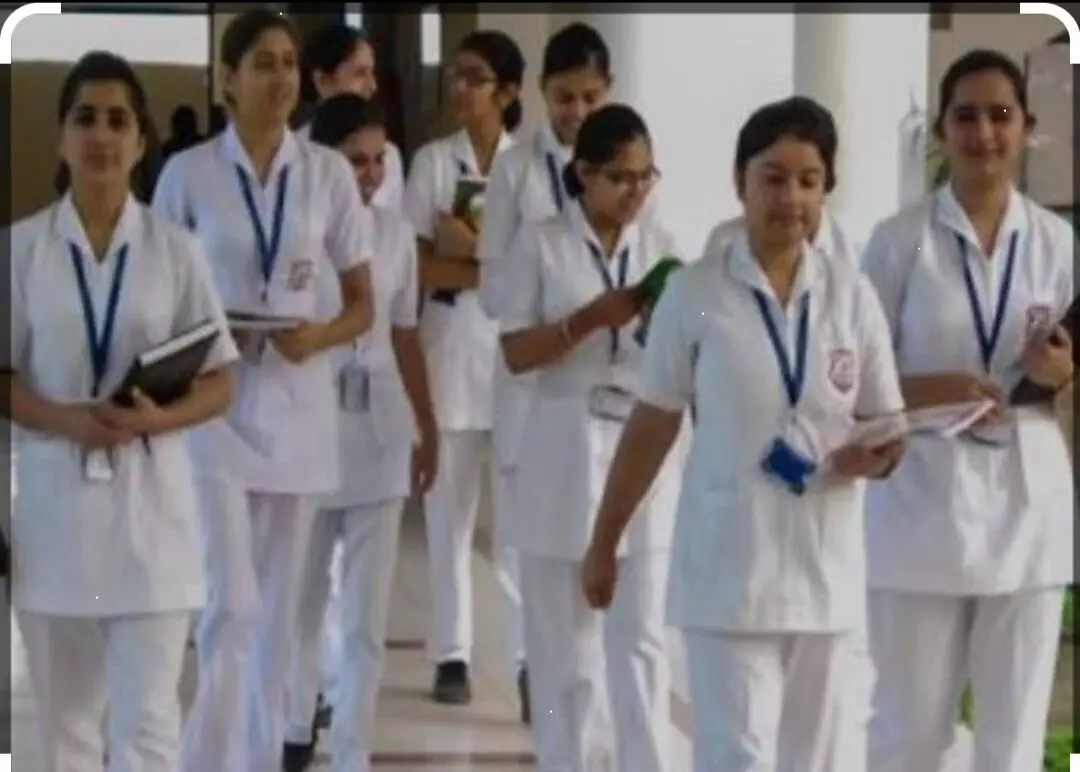 740 पदों के लिए कंपाउंडर, जूनियर नर्स भर्ती  आवेदन: सोमवार से