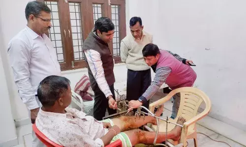 पीएचसी सेवन्त्री एवं सीएचसी झालो की मदार का किया औचक निरीक्षण