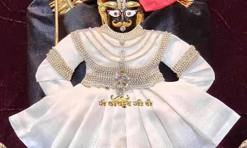 जय श्री कोटड़ी श्याम दरबार आज मंगला श्रृंगार आरती के दर्शन दिनांक 25-12-2024* जय श्री कोटड़ी श्याम दरबार आज मंगला श्रृंगार आरती के दर्शन दिनांक 25-12-2024*