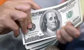 रुपये में डॉलर के मुकाबले एक दिन की सबसे बड़ी गिरावट, 46 पैसे टूटकर नए ऑल टाइम लो 85.73 पर पहुंचा