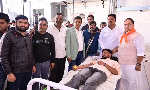 पुण्यतिथि पर किया 160 यूनिट रक्तदान