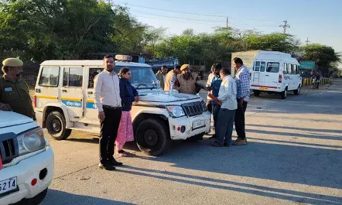 राष्ट्रीय सड़क सुरक्षा माह के तहत टोल नाकों पर की वाहनों की आकस्मिक जांच