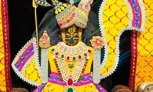 आज प्रातः काल के श्रृंगार दर्शन श्री श्याम जी के कोटड़ी धाम आज प्रातः काल के श्रृंगार दर्शन श्री श्याम जी के कोटड़ी धाम