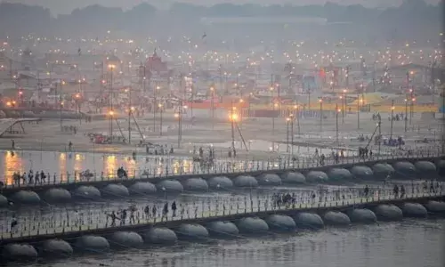 महाकुंभ में स्नान के बाद घर जरूर लाएं ये चीजें महाकुंभ में स्नान के बाद घर जरूर लाएं ये चीजें