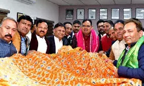 भजनलाल की ओर से ख्वाजा साहब की दरगाह में चादर पेश