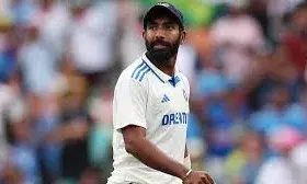 बुमराह के मुरीद हुए ऑस्ट्रेलिया के पूर्व कप्तान माइकल क्लार्क, तीनों फॉर्मेट का बेस्ट गेंदबाज बताया बुमराह के मुरीद हुए ऑस्ट्रेलिया के पूर्व कप्तान माइकल क्लार्क, तीनों फॉर्मेट का बेस्ट गेंदबाज बताया