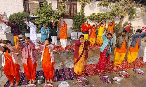 श्री कल्याण गौ शाला में धराया सवा क्विंटल गुड़लापसी का भोग