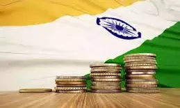 बाजार में स्थिरता आने पर रुपये में जोरदार उछाल की उम्मीद, एसबीआई की रिपोर्ट में किया गया दावा बाजार में स्थिरता आने पर रुपये में जोरदार उछाल की उम्मीद, एसबीआई की रिपोर्ट में किया गया दावा