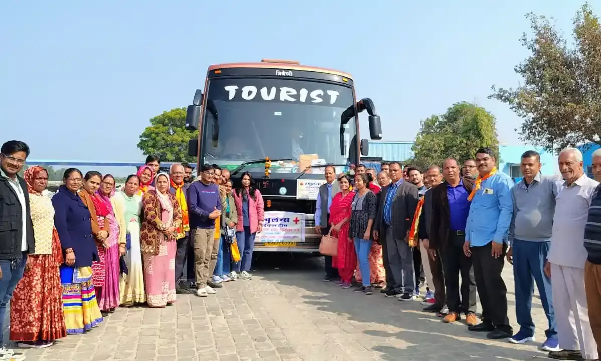 निःशुल्क स्वास्थ्य सेवा का संकल्प 45 वर्षों से जारी दल चित्तौड़गढ़ से रवाना